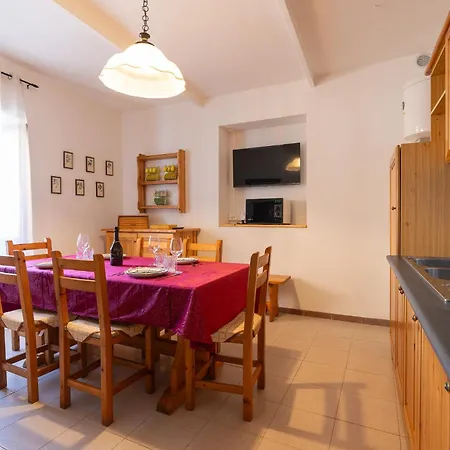 My Holidays Casa Lucky アパート Mezzegra